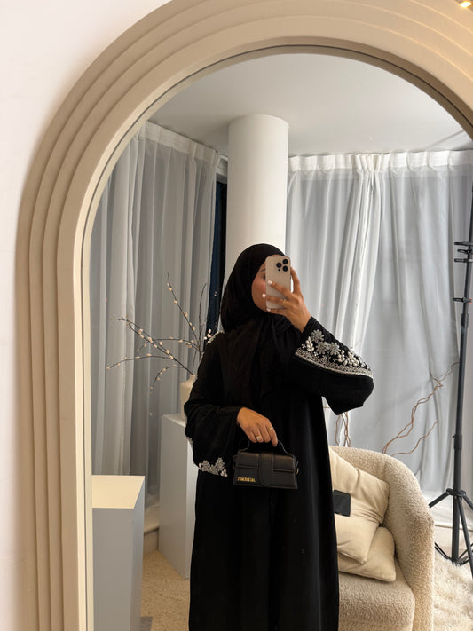 Aqsa Abaya – Graceful Modest Wear with a Modern Elegant Look