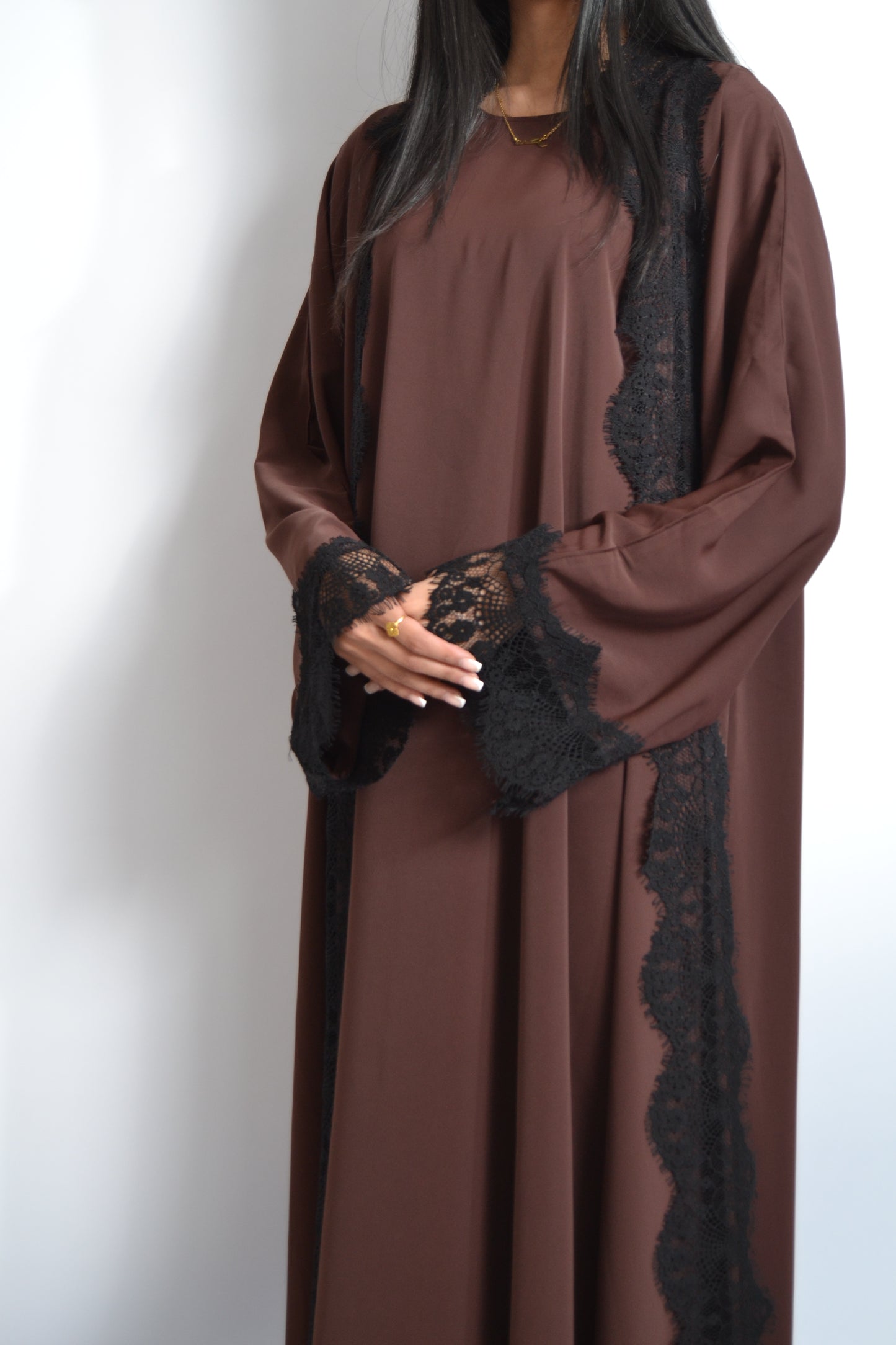 Layla Abaya – Elegant Modest Wear for Everyday & Occasion Styling