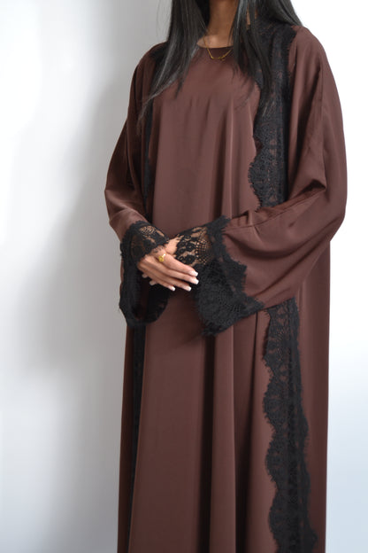Layla Abaya – Elegant Modest Wear for Everyday & Occasion Styling