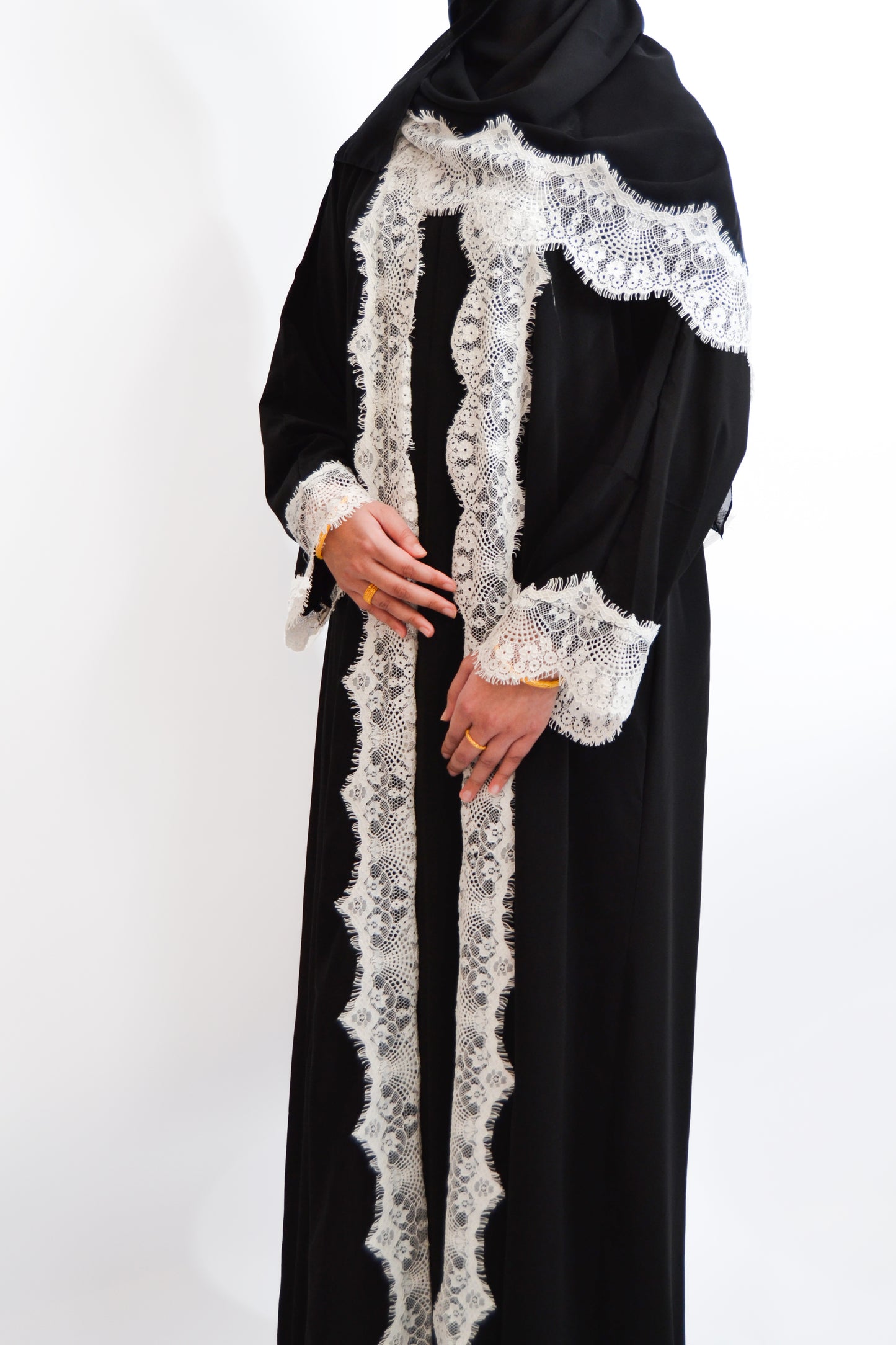 Layla Abaya – Elegant Modest Wear for Everyday & Occasion Styling